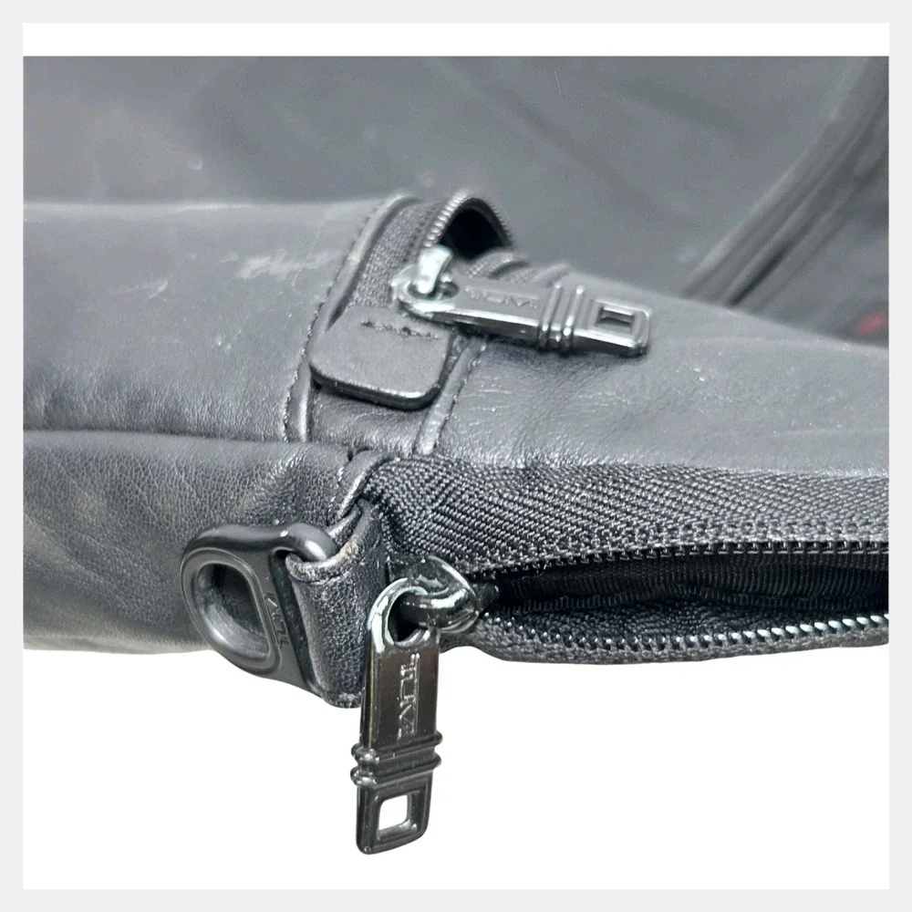 Tumi Slim Briefcase Black Leather‎ Business Padded Work Bag Portfolio Office GD
